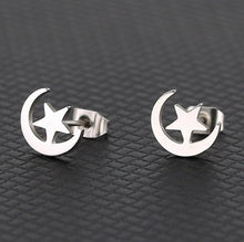 Load image into Gallery viewer, Star Pendant Necklace