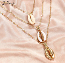 Load image into Gallery viewer, Gold Natural Shell Necklace